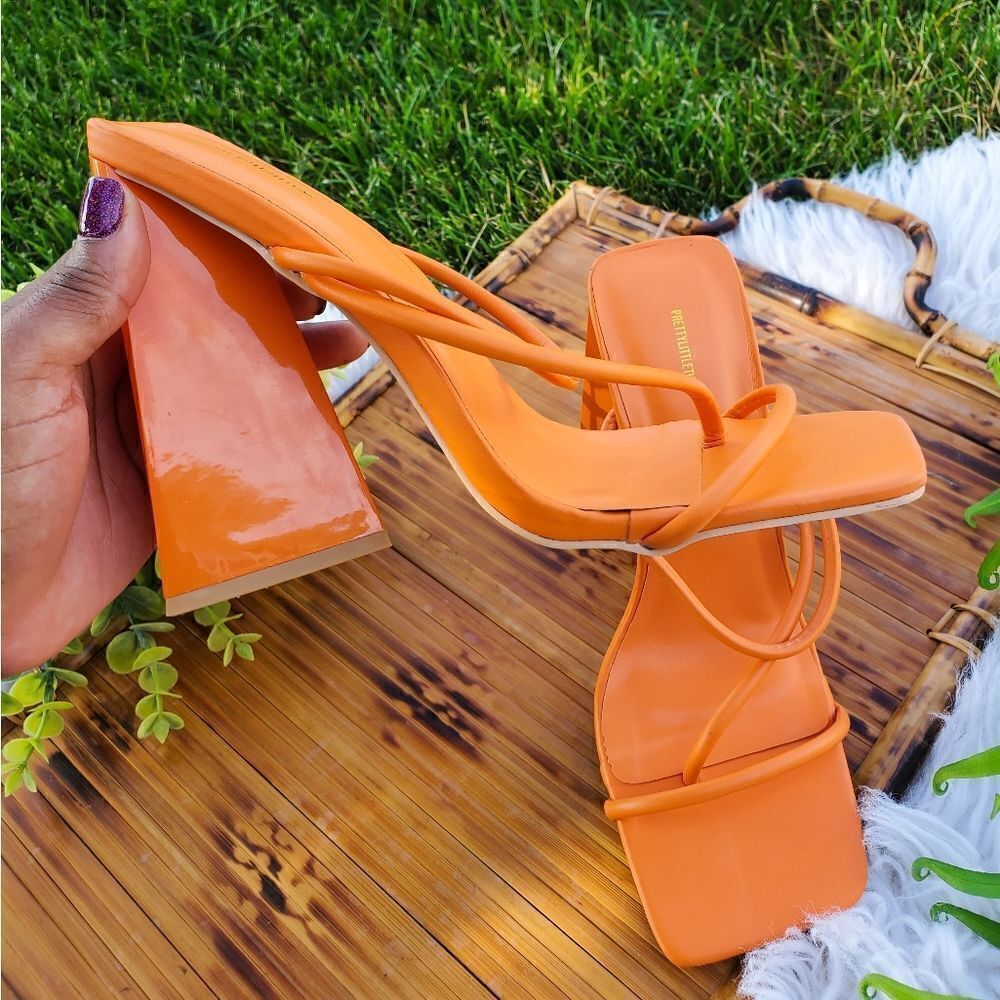 Pretty Little Thing Open Toe Chunky Block Triangu… - image 2